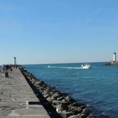 Location Le Grau D'agde, 3 Pieces, 7 Personnes 13 Апартаменты *